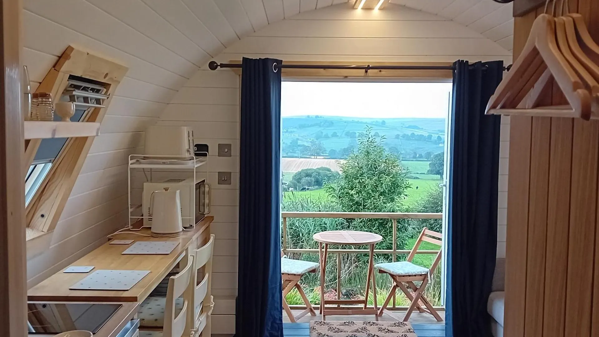 Campsite Coombs Glamping Pods Hotel Danby